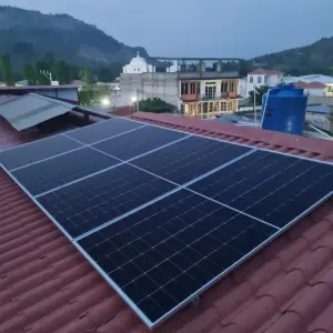 Instalación fotovoltaica real en San José La Arada