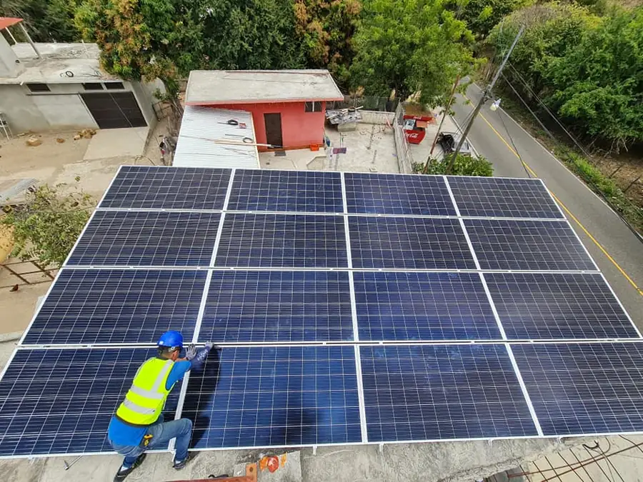 Instalación solar en Distribuidora Emanuel